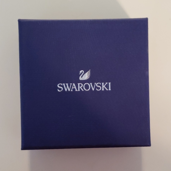 Swarovski Crystal Heart Necklace - Picture 6 of 6